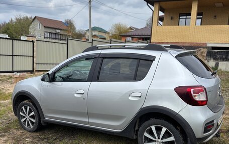 Renault Sandero II рестайлинг, 2018 год, 850 000 рублей, 1 фотография