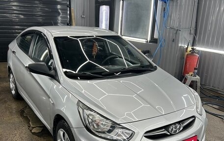 Hyundai Solaris II рестайлинг, 2012 год, 790 000 рублей, 17 фотография