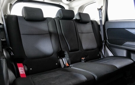Mitsubishi Outlander III рестайлинг 3, 2017 год, 1 899 000 рублей, 21 фотография
