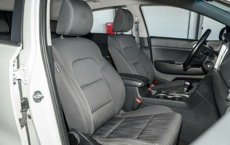 KIA Sportage IV рестайлинг, 2017 год, 2 099 000 рублей, 10 фотография