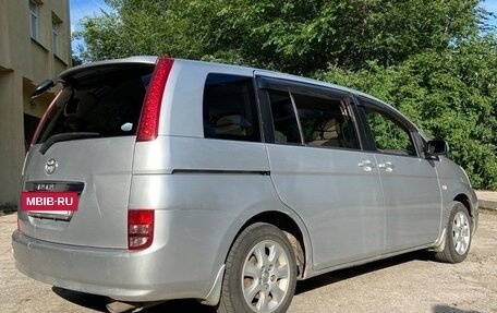 Toyota ISis I, 2004 год, 700 000 рублей, 8 фотография