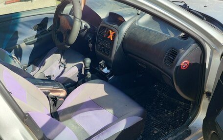 Mitsubishi Carisma I, 2002 год, 150 000 рублей, 2 фотография