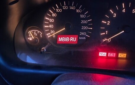 Mitsubishi Carisma I, 2002 год, 150 000 рублей, 4 фотография