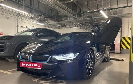 BMW i8 I рестайлинг, 2015 год, 6 375 000 рублей, 8 фотография