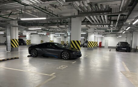 BMW i8 I рестайлинг, 2015 год, 6 375 000 рублей, 15 фотография