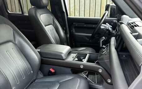 Land Rover Defender II, 2021 год, 8 500 000 рублей, 12 фотография