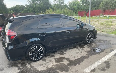 Toyota Prius Alpha I (ZVW40/41), 2017 год, 1 800 000 рублей, 5 фотография
