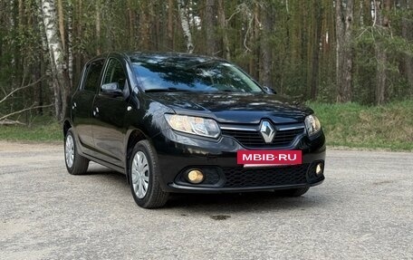 Renault Sandero II рестайлинг, 2016 год, 800 000 рублей, 3 фотография