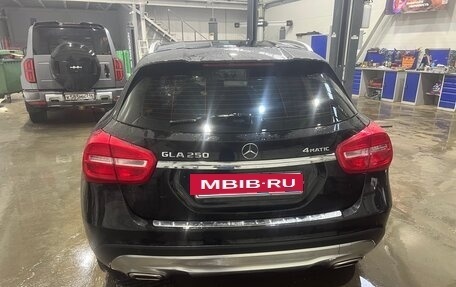 Mercedes-Benz GLA, 2016 год, 2 100 000 рублей, 18 фотография