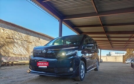 Toyota Voxy III, 2016 год, 2 100 000 рублей, 6 фотография