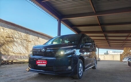 Toyota Voxy III, 2016 год, 2 100 000 рублей, 7 фотография