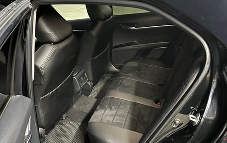 Toyota Camry, 2018 год, 2 400 000 рублей, 4 фотография