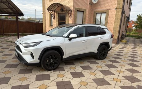 Toyota RAV4, 2024 год, 4 790 000 рублей, 3 фотография