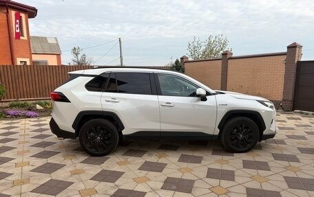 Toyota RAV4, 2024 год, 4 790 000 рублей, 6 фотография