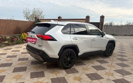 Toyota RAV4, 2024 год, 4 790 000 рублей, 5 фотография