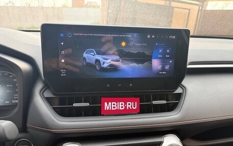 Toyota RAV4, 2024 год, 4 790 000 рублей, 14 фотография