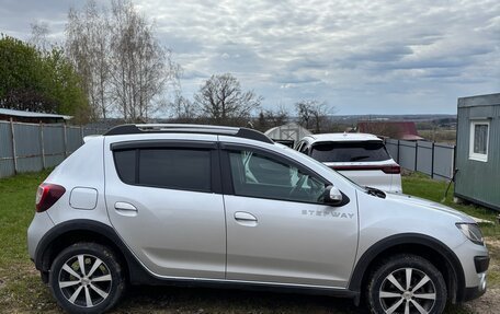 Renault Sandero II рестайлинг, 2018 год, 850 000 рублей, 3 фотография