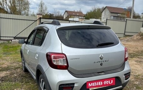 Renault Sandero II рестайлинг, 2018 год, 850 000 рублей, 2 фотография