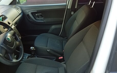 Skoda Fabia II, 2011 год, 360 000 рублей, 2 фотография