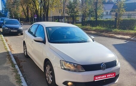 Volkswagen Jetta VI, 2013 год, 915 000 рублей, 1 фотография
