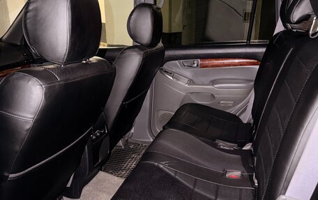 Toyota Land Cruiser Prado 120 рестайлинг, 2007 год, 1 400 000 рублей, 10 фотография
