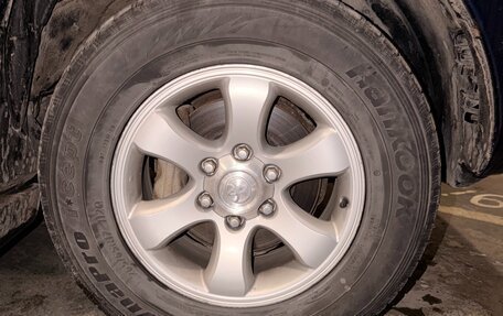Toyota Land Cruiser Prado 120 рестайлинг, 2007 год, 1 400 000 рублей, 4 фотография