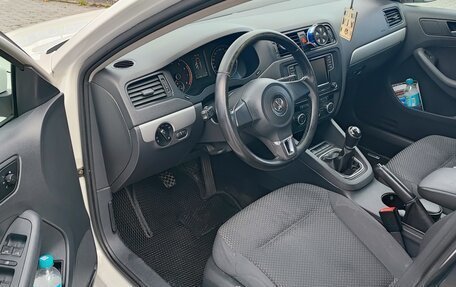 Volkswagen Jetta VI, 2013 год, 915 000 рублей, 30 фотография