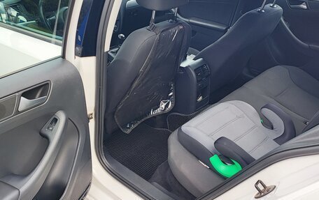 Volkswagen Jetta VI, 2013 год, 915 000 рублей, 29 фотография
