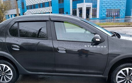 Renault Logan II, 2019 год, 1 200 000 рублей, 4 фотография