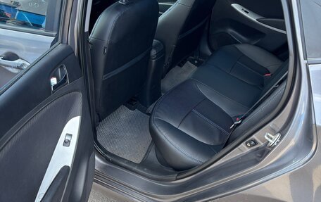 Hyundai Solaris II рестайлинг, 2011 год, 550 000 рублей, 11 фотография