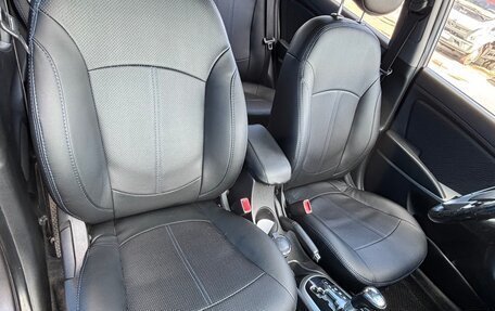 Hyundai Solaris II рестайлинг, 2011 год, 550 000 рублей, 14 фотография