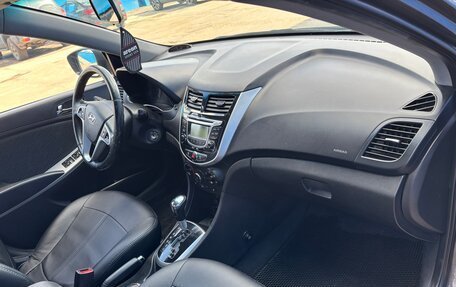 Hyundai Solaris II рестайлинг, 2011 год, 550 000 рублей, 15 фотография