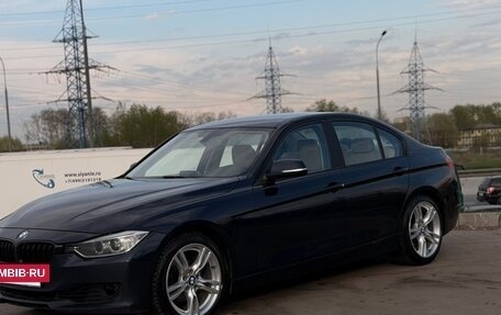 BMW 3 серия, 2013 год, 1 500 000 рублей, 3 фотография
