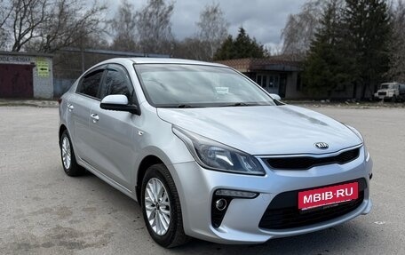 KIA Rio IV, 2018 год, 1 050 000 рублей, 2 фотография