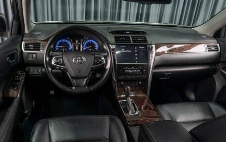 Toyota Camry, 2018 год, 2 568 000 рублей, 8 фотография