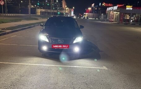 Toyota Camry, 2014 год, 1 800 000 рублей, 6 фотография