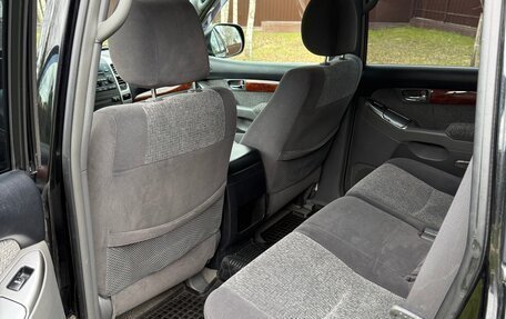 Toyota Land Cruiser Prado 120 рестайлинг, 2006 год, 2 950 000 рублей, 11 фотография