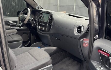 Mercedes-Benz Vito, 2017 год, 5 000 000 рублей, 14 фотография