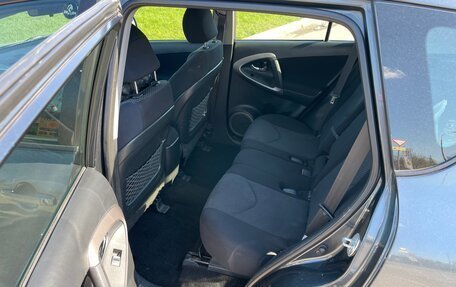 Toyota RAV4, 2006 год, 990 000 рублей, 14 фотография