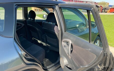Toyota RAV4, 2006 год, 990 000 рублей, 22 фотография