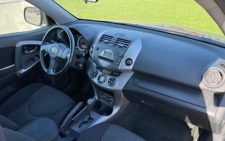 Toyota RAV4, 2006 год, 990 000 рублей, 26 фотография