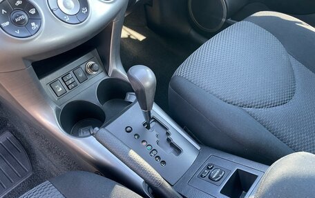 Toyota RAV4, 2006 год, 990 000 рублей, 30 фотография
