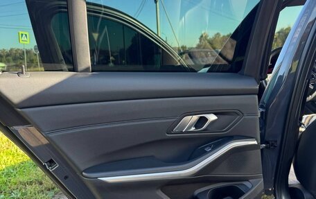 BMW 3 серия, 2019 год, 3 750 000 рублей, 17 фотография
