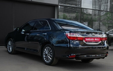 Toyota Camry, 2016 год, 2 400 000 рублей, 6 фотография