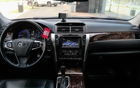 Toyota Camry, 2016 год, 2 400 000 рублей, 11 фотография