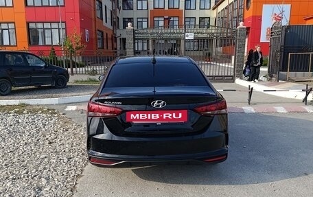 Hyundai Solaris II рестайлинг, 2021 год, 1 425 000 рублей, 2 фотография