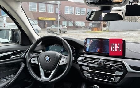 BMW 5 серия, 2021 год, 4 490 000 рублей, 14 фотография