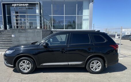 Mitsubishi Outlander III рестайлинг 3, 2021 год, 2 450 000 рублей, 8 фотография