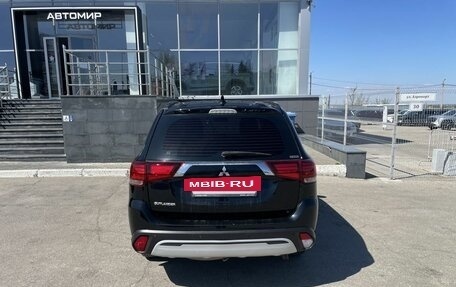 Mitsubishi Outlander III рестайлинг 3, 2021 год, 2 450 000 рублей, 6 фотография