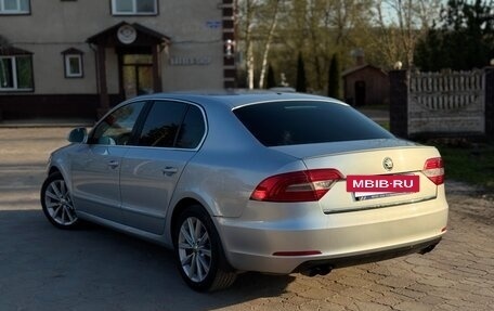 Skoda Superb III рестайлинг, 2014 год, 1 120 000 рублей, 3 фотография